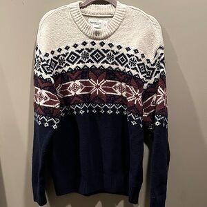Abercrombie & Fitch Navy and Cream Geometric Sweater